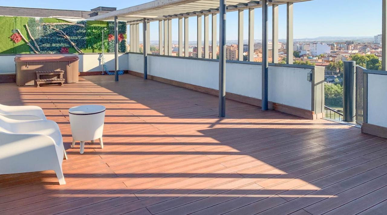 Atico Mejores Vistas Al Pilar Jacuzzi Y Garaje سرقسطة المظهر الخارجي الصورة